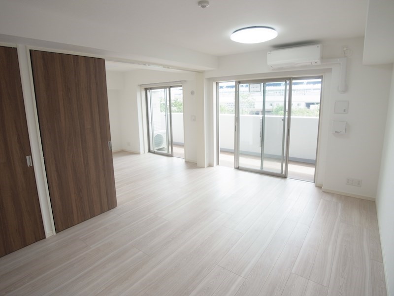 ラグゼナ流山おおたかの森 リビング