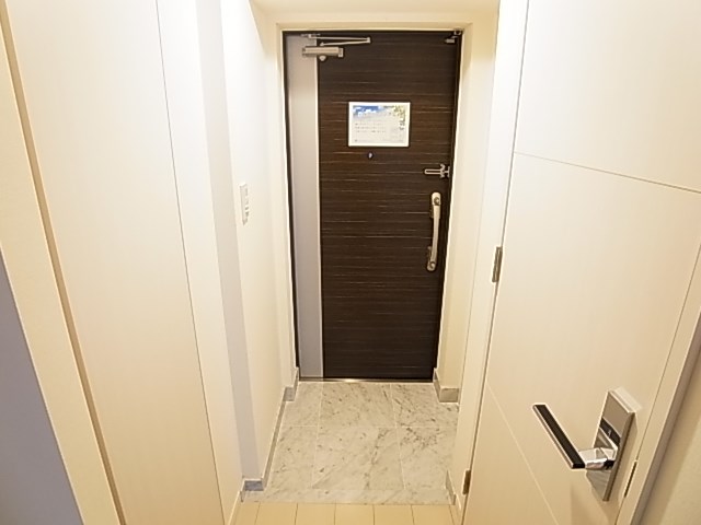 Artecasa　Alivie　綾瀬 玄関