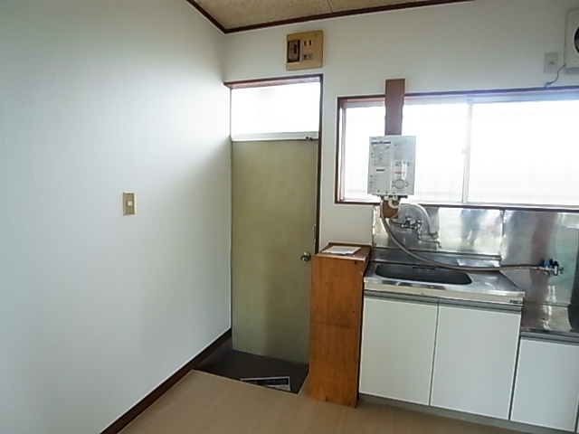 南流山ハイツ 玄関