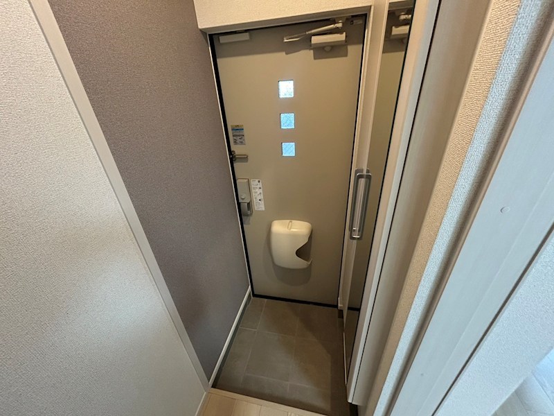 ＳＳ・ＴＲＡＩＬ 玄関