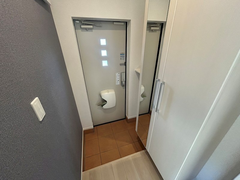 ガーデナーズ　サン 玄関