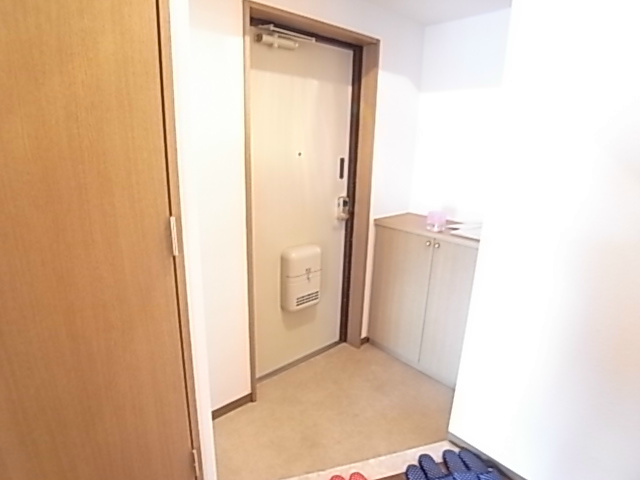 パークハイツ胡録台 玄関