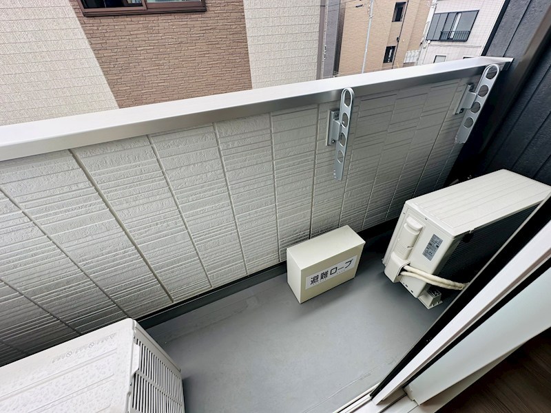 セレスティア西綾瀬 ベランダ