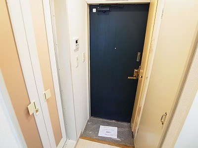 フォレスタ緑町 玄関