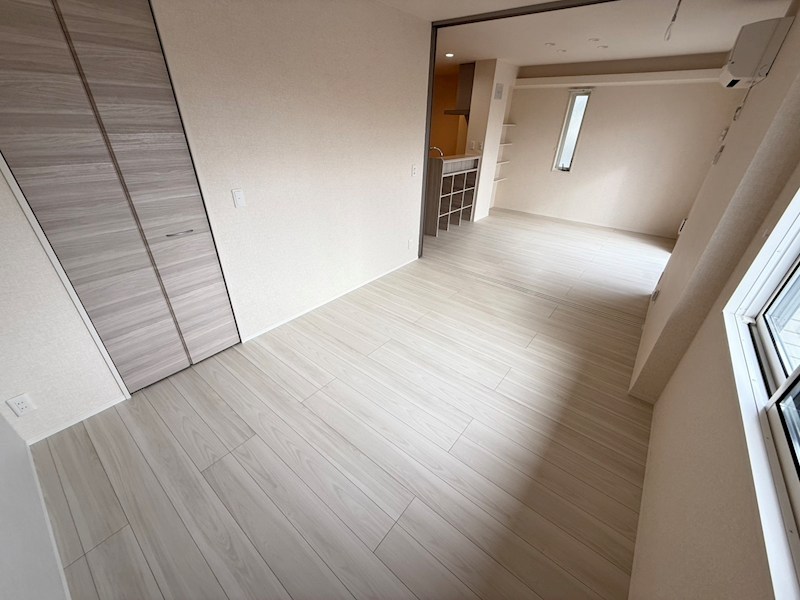 ソラーナ　フェリス その他10