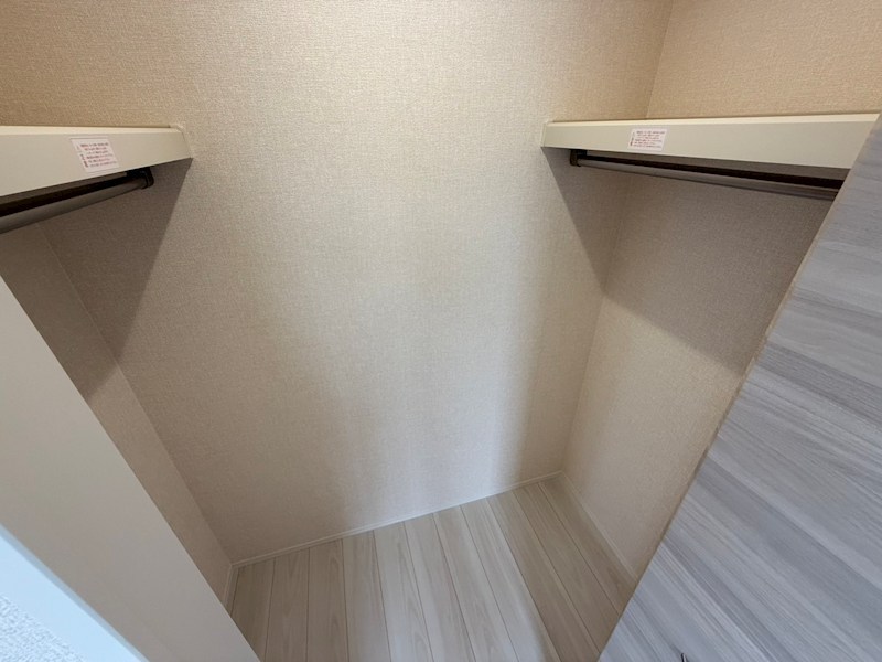 ソラーナ　フェリス その他3