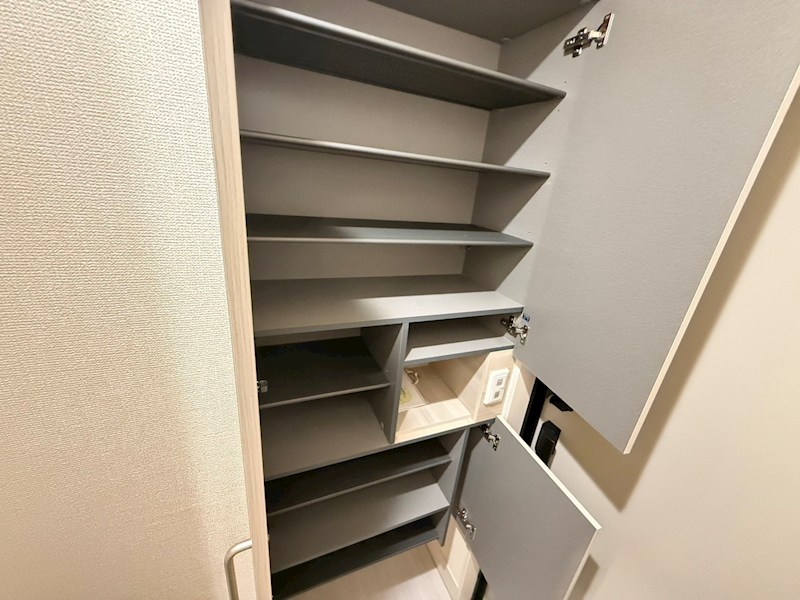 ソラーナ　フェリス その他20