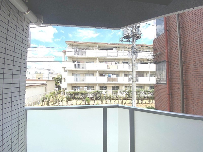 ＡＺＥＳＴお花茶屋Ⅵ  ベランダ