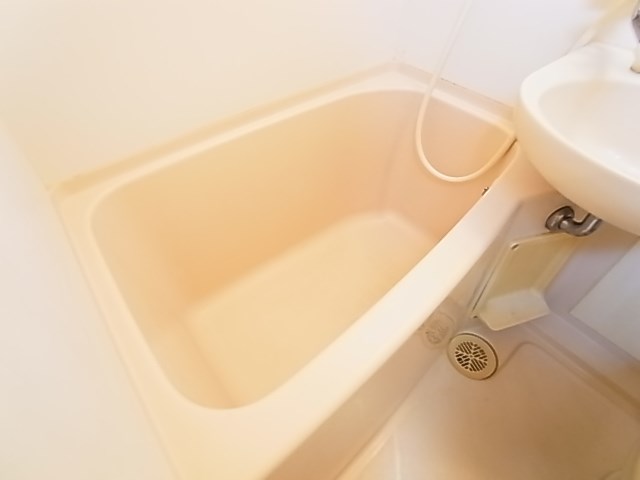 エレガンス綾瀬３ 風呂画像