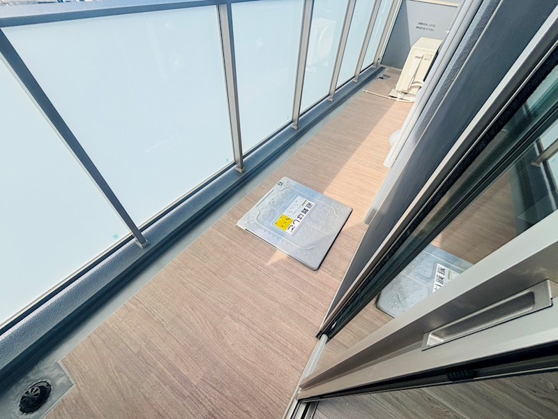 Une Lumi&amp;egrave;re ベランダ