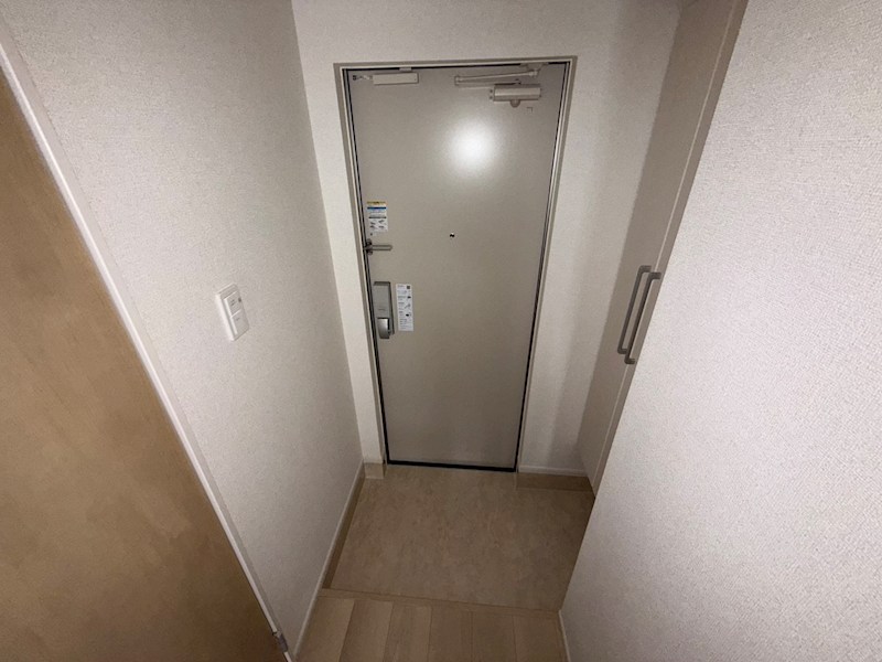 ソルス・おおたか 玄関