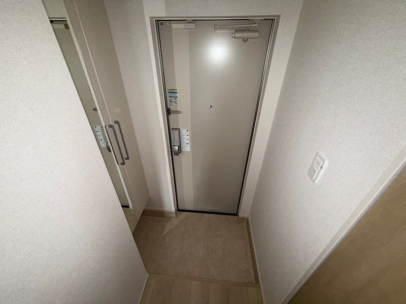 ソルス・おおたか 玄関