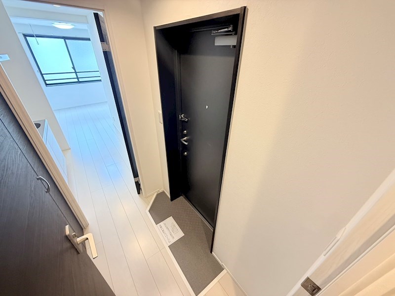 Ｃｒｏｓｓ　Ｇｒａｙ町屋 玄関