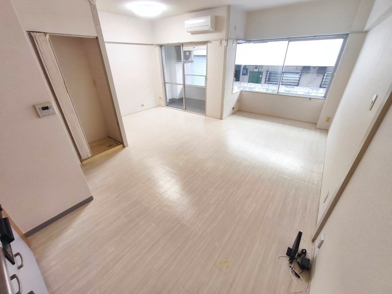 トワイライト5 リビング