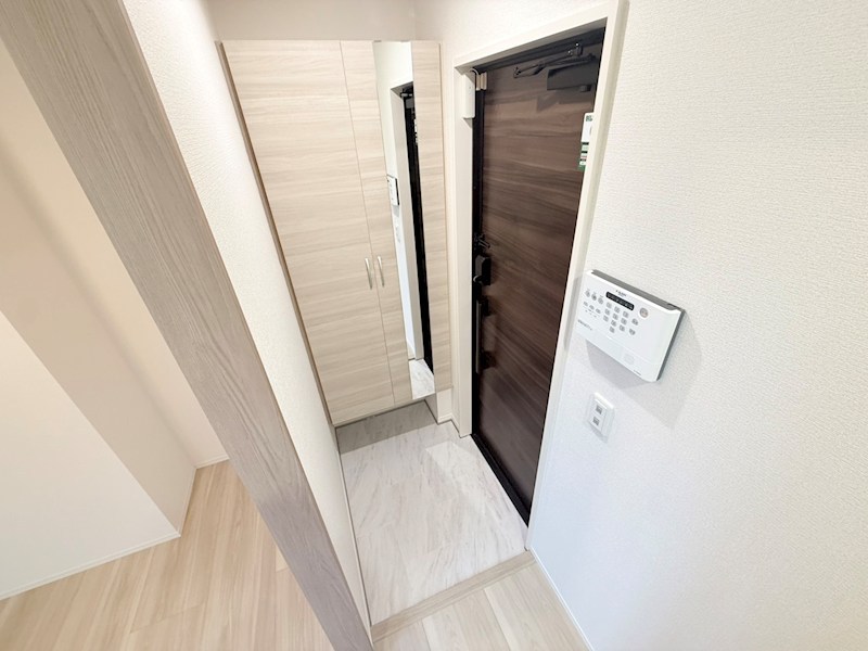 セレスティア六町Ⅲ 玄関