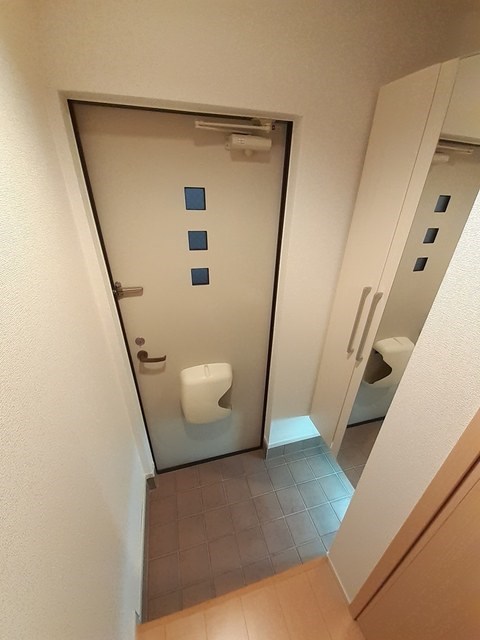 エルドラド　レジデンス 玄関