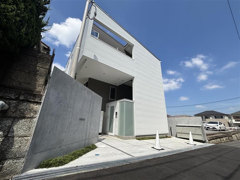 sheas(シェイズ） 102号室 外観