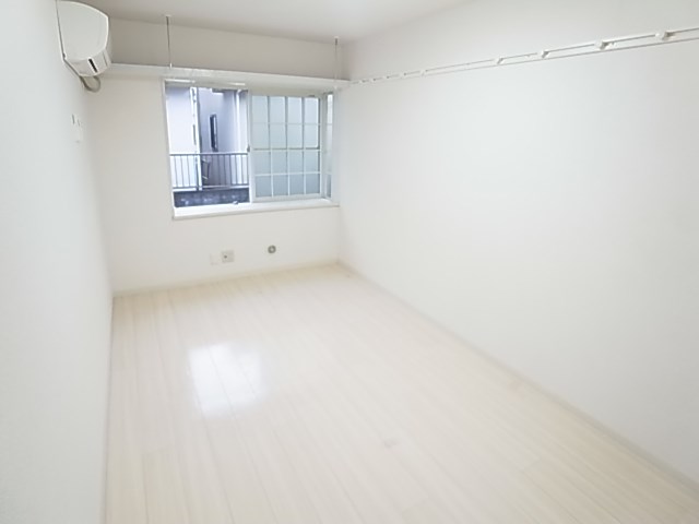 スカイハイツ北綾瀬Ａ リビング