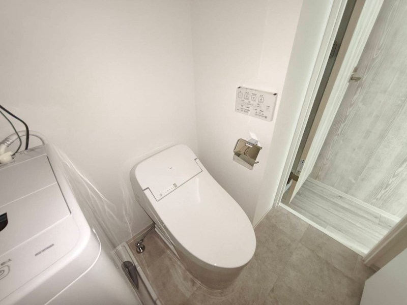 Claudia Takenotsuka その他1