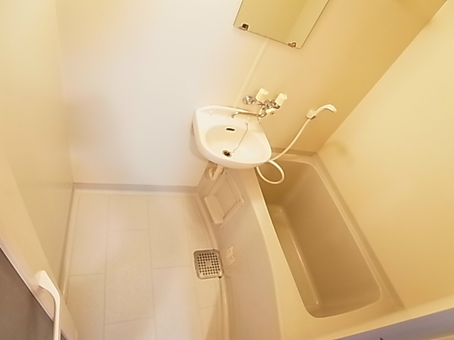 ビートルズスクエア 風呂画像