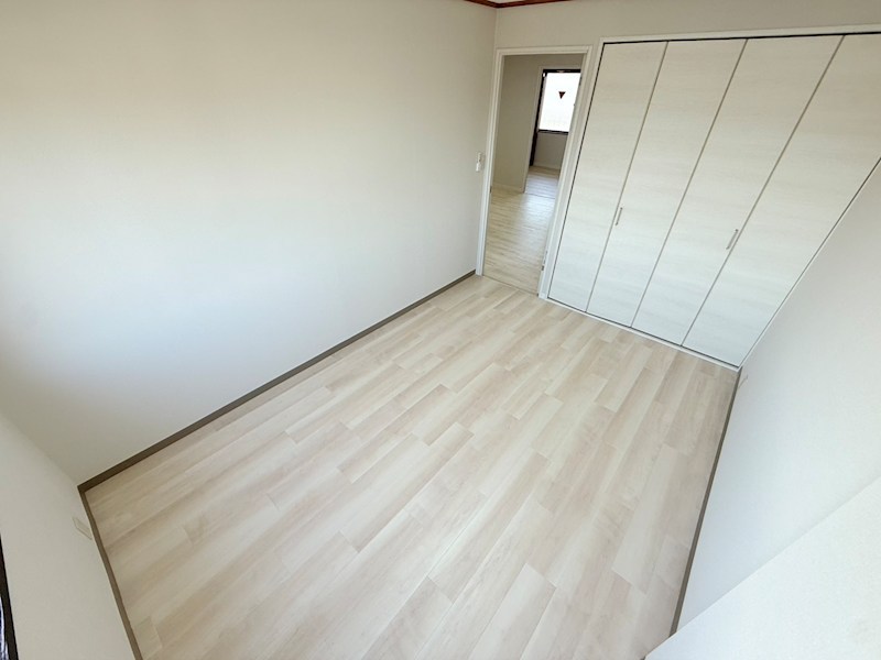 エレガンス浜中  ベッドルーム