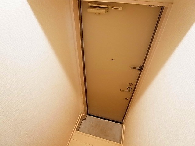 サークルハウス竹ノ塚六番館 玄関