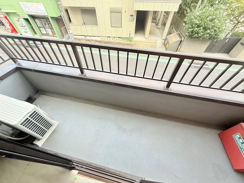 メゾン由紀 ベランダ