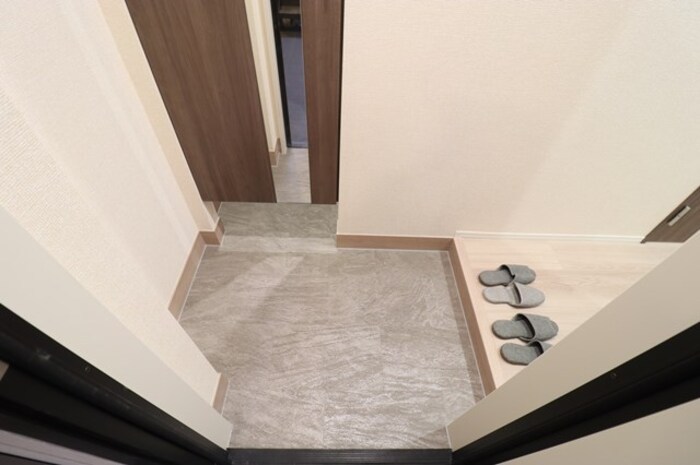 STELLA新松戸 玄関