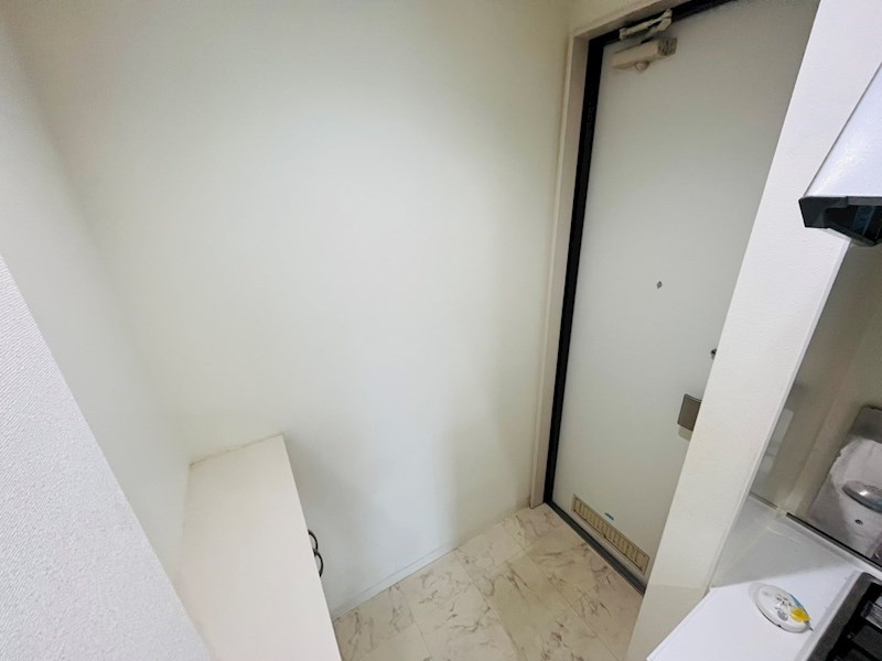 アイリー 玄関