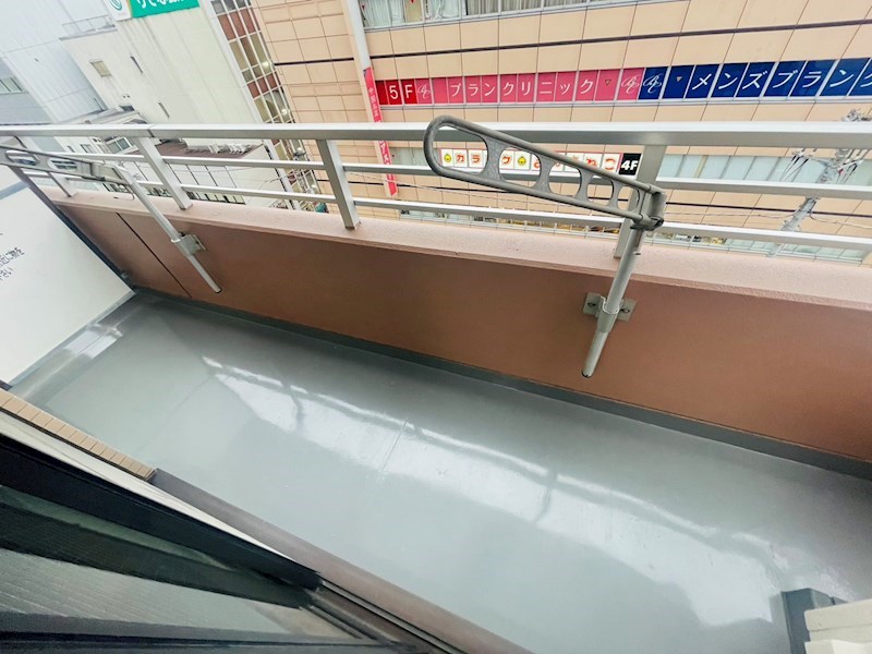 YKビル ベランダ