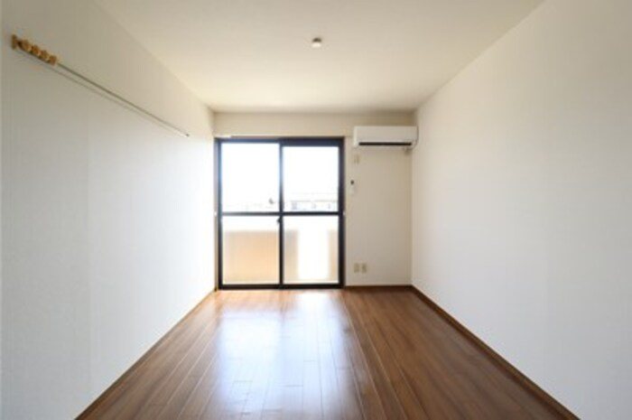 ロイヤルタウン泉Ｄ ベッドルーム