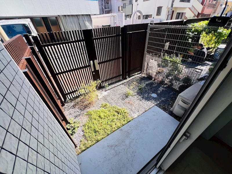 グルナディエ ベランダ