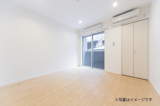 k1 apartments リビング