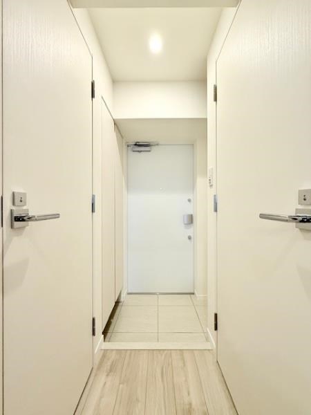 アジールコート町屋 玄関