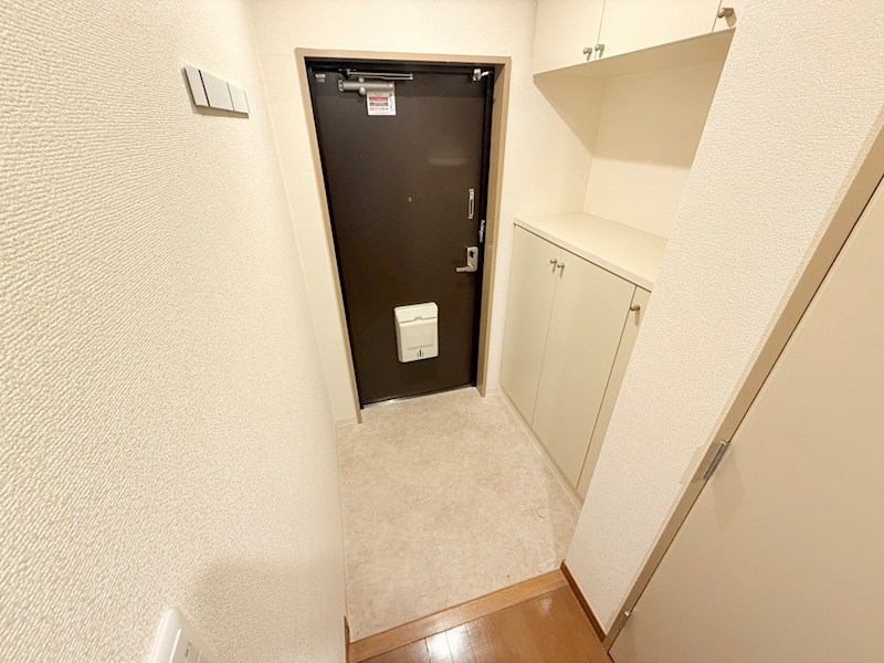 ウイングプラザ 玄関