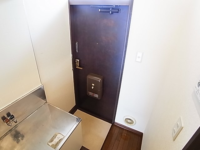ボヌール北綾瀬 玄関