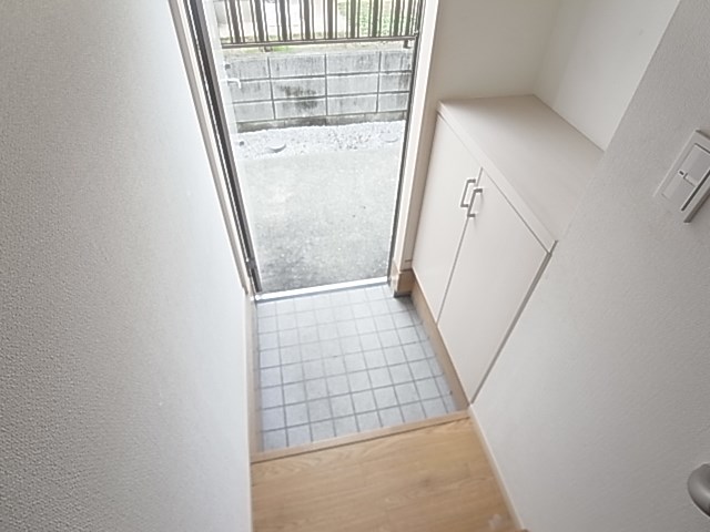 ウィッシュハイツ２ 玄関