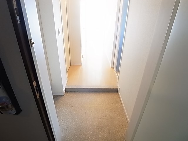 ロイヤルＫＪ 玄関