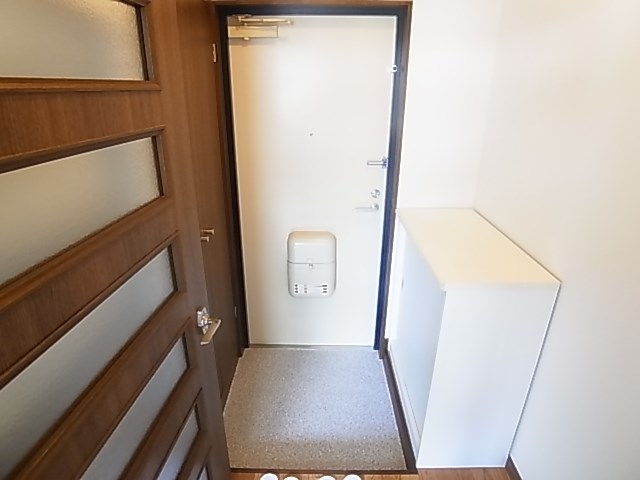 ドミール北綾瀬 玄関
