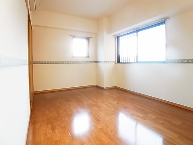 フォーレスト北綾瀬１ ベッドルーム