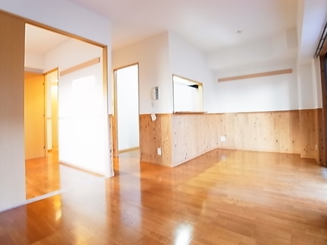 フォーレスト北綾瀬１ リビング