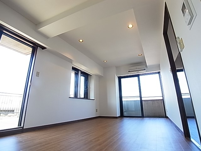 綾東ヴィレッジ弐番館 ベッドルーム