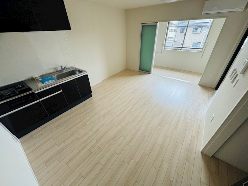 クレシア リビング