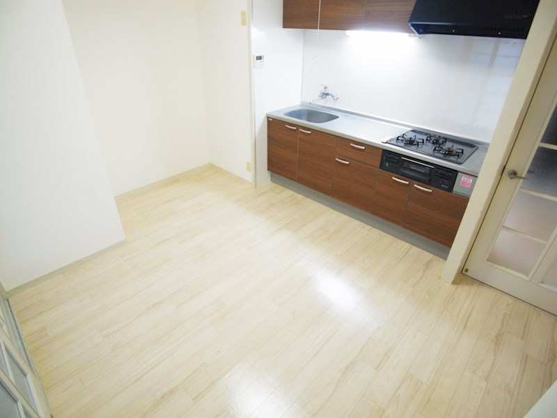 ドミール四ツ木 リビング