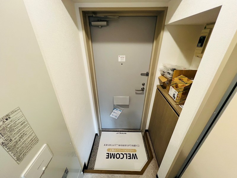 コンフォール小泉 玄関