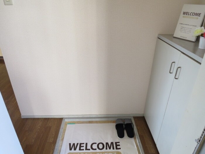 神取ハイツ 玄関