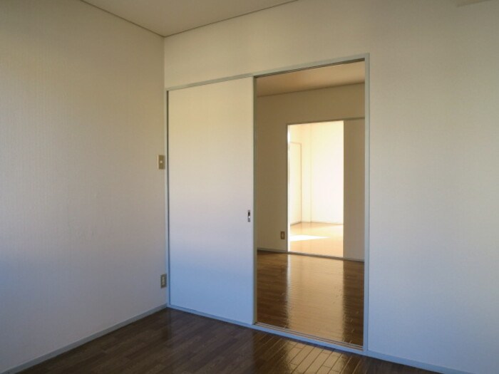 神取ハイツ ベッドルーム