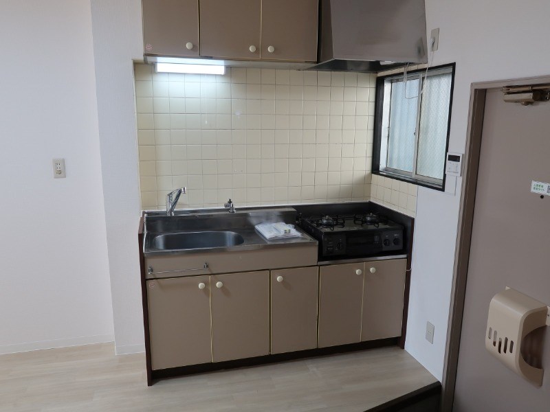 メゾンリバーサイド キッチン