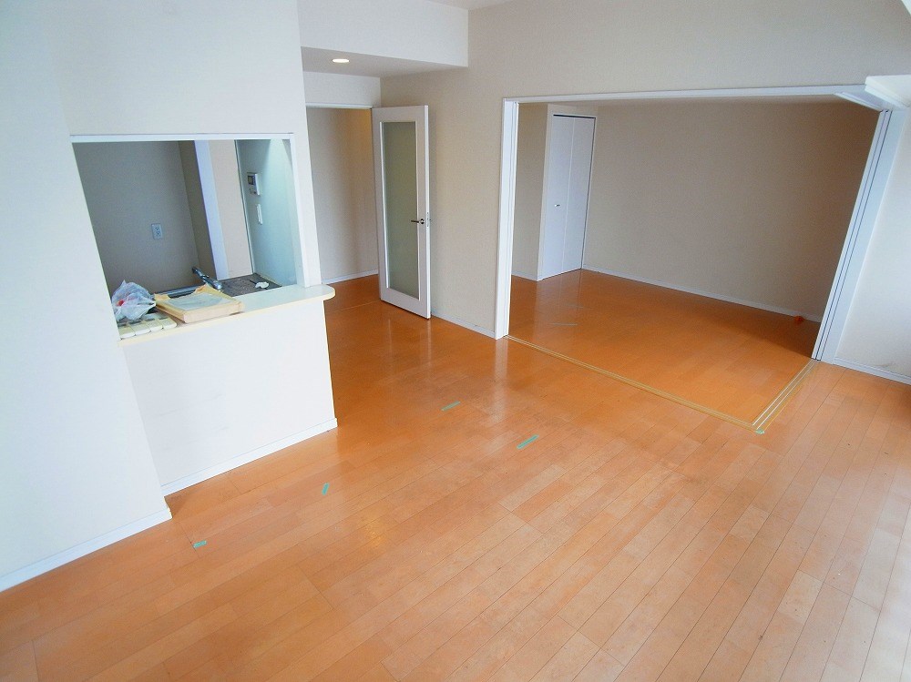 プライムアーバン千住 リビング