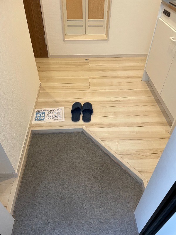 ウラノス竹の塚 玄関